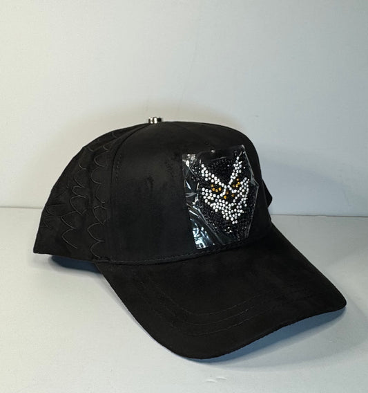 El búho 🦉(barbas hats x Luis R)